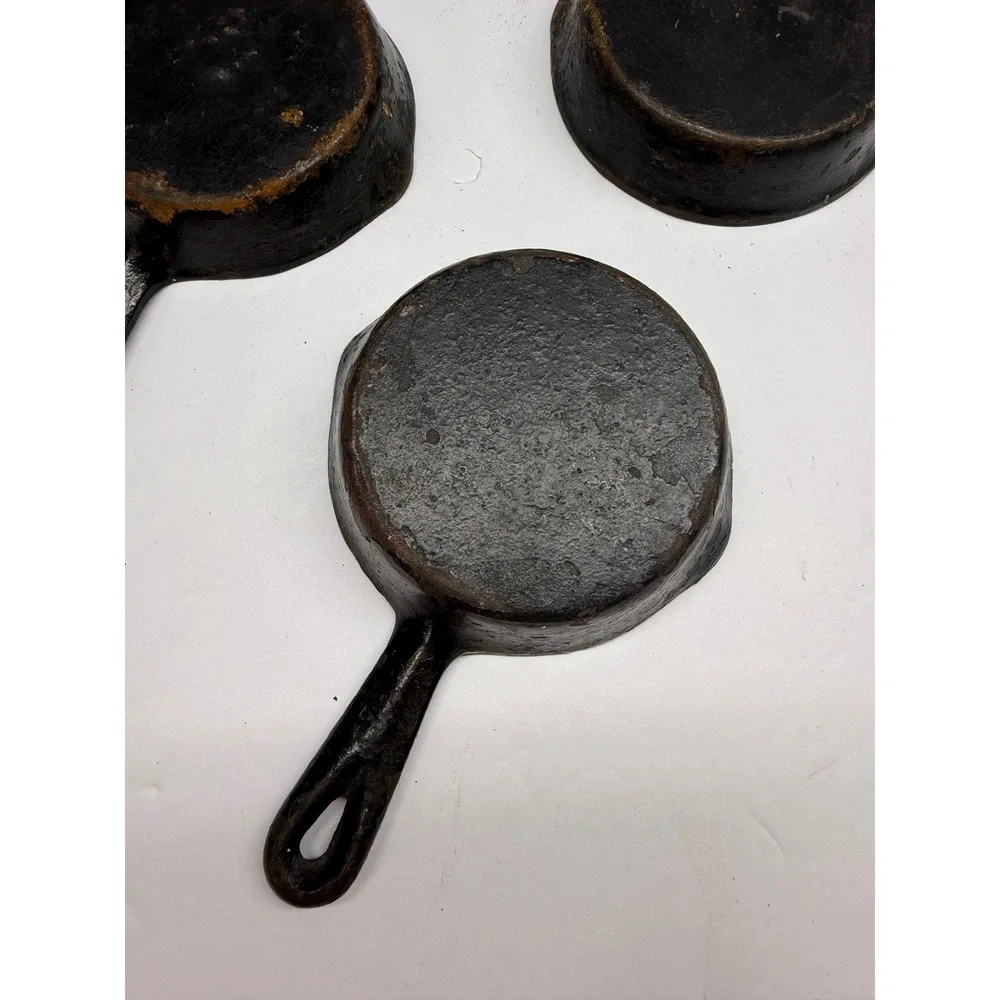 Vintage Miniature Cast Iron Skillet Set of 3 Small Toy Frying Pans Rustic Decor